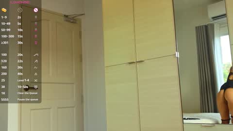 Mila Reef online show from February 4, 2026, 12:05 am