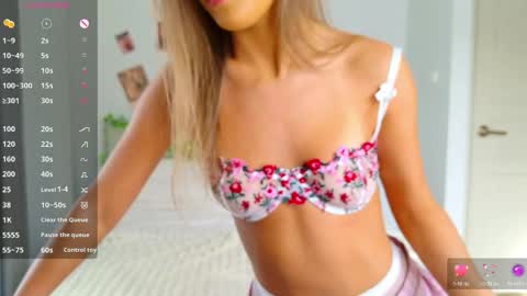 Snapshot of innnerlight chatting on May 12, 2026, 1:03 am Mila Reef online show from May 12, 2026, 1:03 am