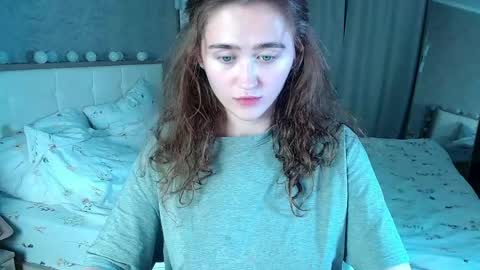 Lina online show from May 30, 2026, 4:04 pm