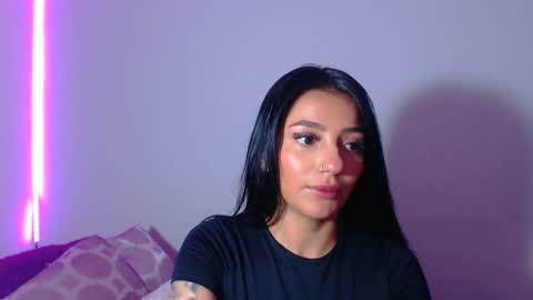 Abril online show from February 13, 2026, 3:24 am