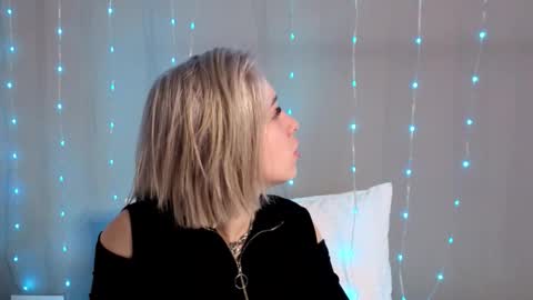 Snapshot of innocent_girll chatting on February 3, 2026, 6:22 am Kate online show from February 3, 2026, 6:22 am