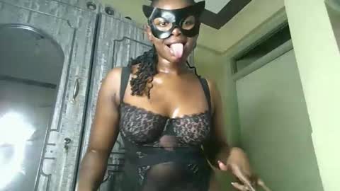 innocentberry1 online show from April 26, 2026, 8:39 pm