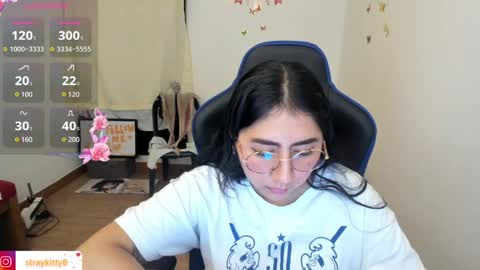 Luna        online show from March 30, 2026, 11:50 pm