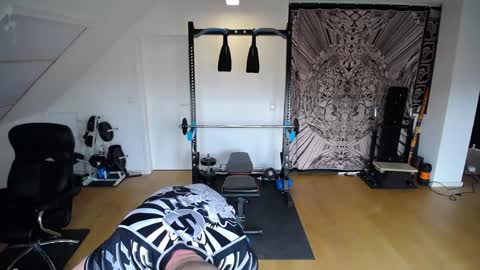 Snapshot of insanemaxxx chatting on December 2, 2024, 9:35 am insanemaxxx online show from December 2, 2024, 9:35 am