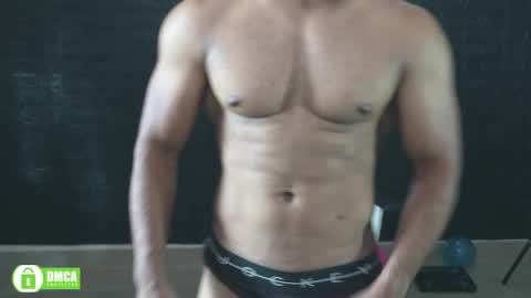 Snapshot of insanestud_miles chatting on June 1, 2026, 4:14 am Miles online show from June 1, 2026, 4:14 am