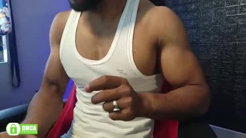 insanestud_miles2 online show from December 23, 2025, 7:39 am