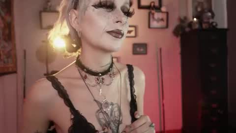   SANIA  online show from March 17, 2026, 5:05 pm