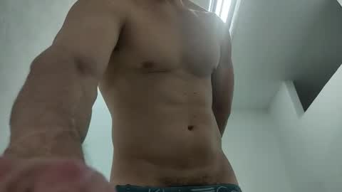 Snapshot of insistente chatting on January 17, 2026, 4:43 pm INSTAGRAM camilodlx online show from January 17, 2026, 4:43 pm