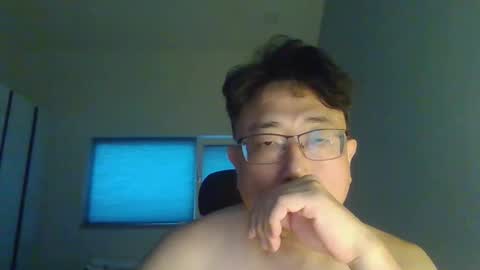 insuclee197641 online show from October 6, 2025, 7:39 am