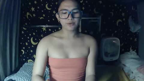 MAXINE online show from November 6, 2025, 6:42 pm