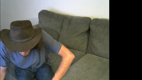 intcouple24 online show from September 28, 2025, 5:35 am