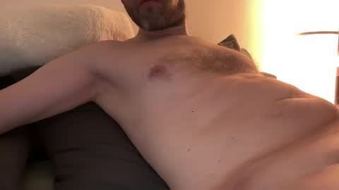 Snapshot of interestedhun chatting on February 2, 2025, 10:13 am InterestedHun online show from February 2, 2025, 10:13 am