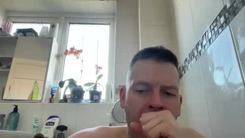 Snapshot of interestedhun chatting on March 3, 2026, 11:27 am InterestedHun online show from March 3, 2026, 11:27 am