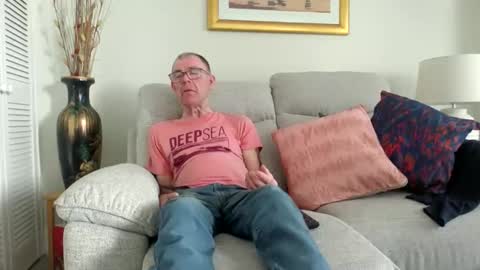 inthemood63 online show from April 6, 2026, 3:35 pm