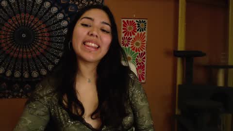 Snapshot of intimatetales chatting on December 3, 2024, 7:22 pm Africa online show from December 3, 2024, 7:22 pm