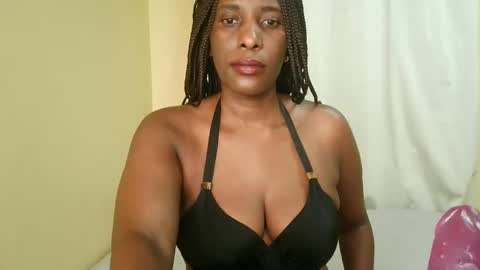 INVOBAE online show from October 21, 2025, 7:03 pm