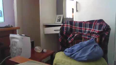 Snapshot of inxs2much chatting on October 18, 2025, 4:37 am inxs2much online show from October 18, 2025, 4:37 am