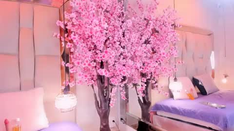 Snapshot of iriis_tai chatting on June 8, 2026, 9:26 pm online show from June 8, 2026, 9:26 pm