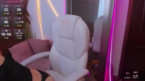    online show from September 23, 2025, 10:13 pm