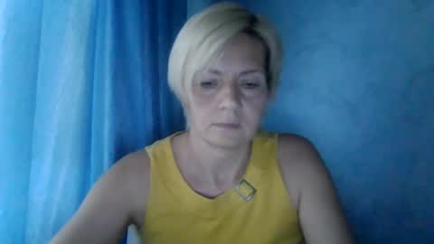 Snapshot of irinaa_x chatting on July 10, 2026, 5:15 pm irinaa x online show from July 10, 2026, 5:15 pm