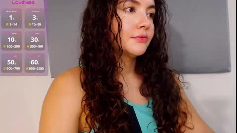 Snapshot of iris_caprice chatting on December 13, 2024, 2:32 am Instagram iris caprice online show from December 13, 2024, 2:32 am