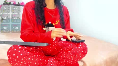 iris online show from October 3, 2025, 7:33 pm