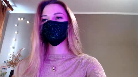 Snapshot of iris_lave chatting on April 22, 2026, 3:24 pm Lily online show from April 22, 2026, 3:24 pm