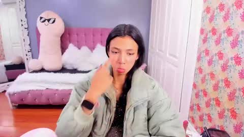 Snapshot of iris_stone_ chatting on December 3, 2024, 11:02 pm Iris online show from December 3, 2024, 11:02 pm