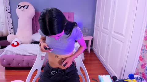 Snapshot of iris_stone_ chatting on December 21, 2024, 10:40 pm Iris online show from December 21, 2024, 10:40 pm