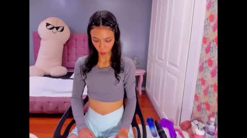 Snapshot of iris_stone_ chatting on January 31, 2025, 1:45 pm Iris online show from January 31, 2025, 1:45 pm