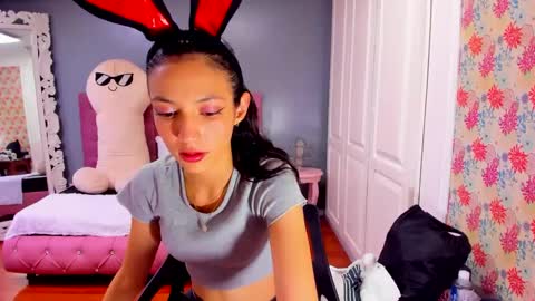 Snapshot of iris_stone_ chatting on February 13, 2025, 6:27 pm Iris online show from February 13, 2025, 6:27 pm