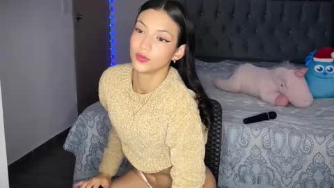 Snapshot of iris_stone_ chatting on November 19, 2025, 4:51 pm Iris online show from November 19, 2025, 4:51 pm