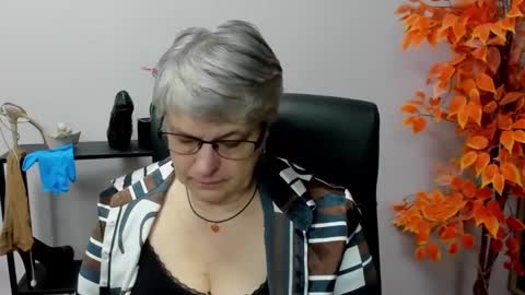 I R I S online show from December 11, 2024, 7:42 am