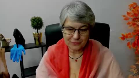 I R I S online show from February 10, 2025, 11:15 am