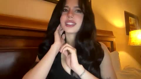 Snapshot of irisbabyyyyyyy chatting on April 22, 2026, 1:52 am irisbabyyyyyyy online show from April 22, 2026, 1:52 am
