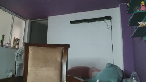 Camilla online show from January 17, 2025, 5:51 pm