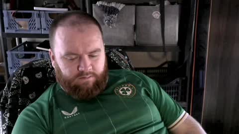 twitter theirishman205 online show from December 19, 2024, 12:23 pm