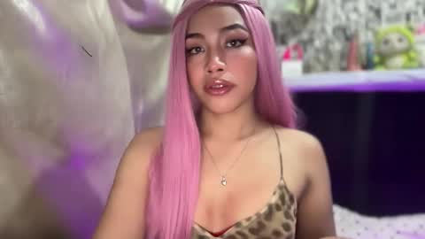 iriss_fox online show from November 2, 2025, 12:18 pm