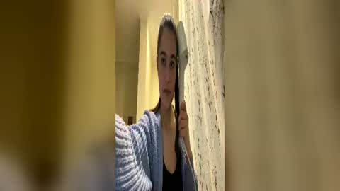 irisss31 online show from June 16, 2026, 7:16 pm