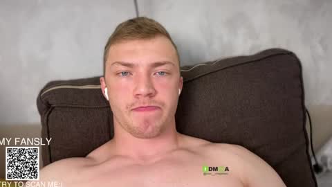 Snapshot of iron__chapman chatting on July 19, 2026, 12:25 am Iron online show from July 19, 2026, 12:25 am