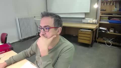 IronChrome online show from November 18, 2025, 8:41 am