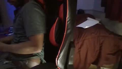 Snapshot of ironcogking chatting on December 20, 2025, 5:58 am SexEngine88 online show from December 20, 2025, 5:58 am