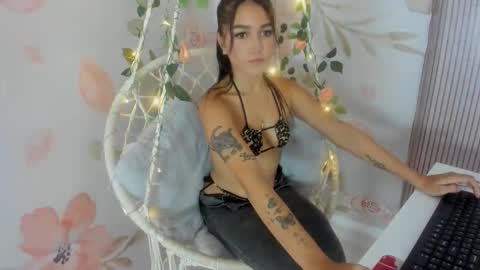 Snapshot of isa_69hot chatting on November 13, 2025, 8:19 pm Isabella online show from November 13, 2025, 8:19 pm