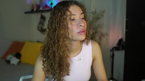 isa_____ online show from November 22, 2025, 2:54 am