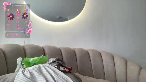 Snapshot of isa__fox_1 chatting on May 6, 2026, 4:12 pm Isabella online show from May 6, 2026, 4:12 pm