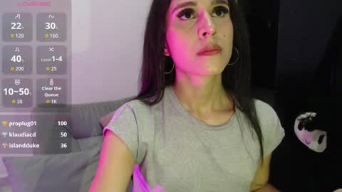 Snapshot of isa_hall chatting on July 7, 2026, 1:52 am Isabella Hall online show from July 7, 2026, 1:52 am