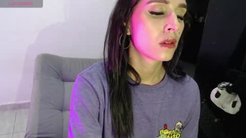 Snapshot of isa_hall chatting on July 22, 2026, 11:07 pm Isabella Hall online show from July 22, 2026, 11:07 pm