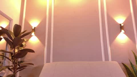 Snapshot of isa_kis_1 chatting on April 6, 2026, 12:17 pm Isabella online show from April 6, 2026, 12:17 pm
