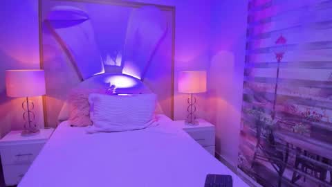    online show from October 30, 2025, 7:43 am