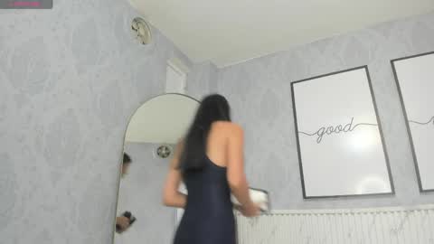 Snapshot of isa_little4u chatting on April 7, 2026, 10:26 am online show from April 7, 2026, 10:26 am